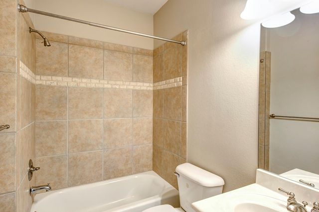 4003 Feagan Street 2, Houston, TX 77007