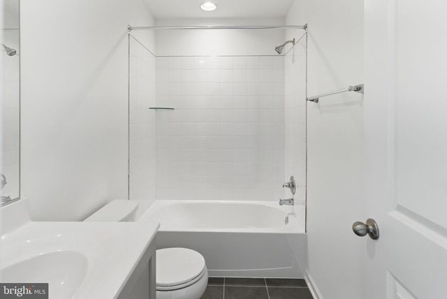 125 COURTHOUSE DR, Martinsburg, WV 25404