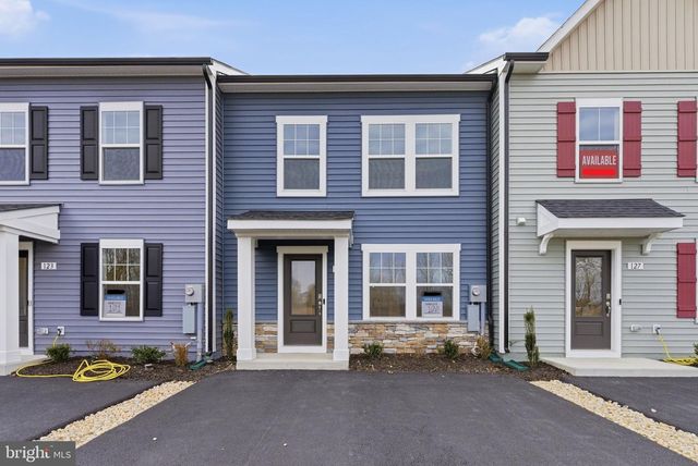 125 COURTHOUSE DR, Martinsburg, WV 25404