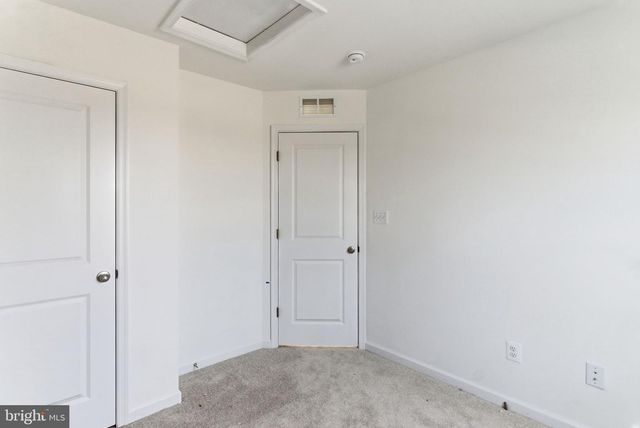 125 COURTHOUSE DR, Martinsburg, WV 25404