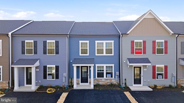 125 COURTHOUSE DR, Martinsburg, WV 25404