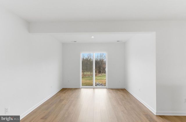 125 COURTHOUSE DR, Martinsburg, WV 25404