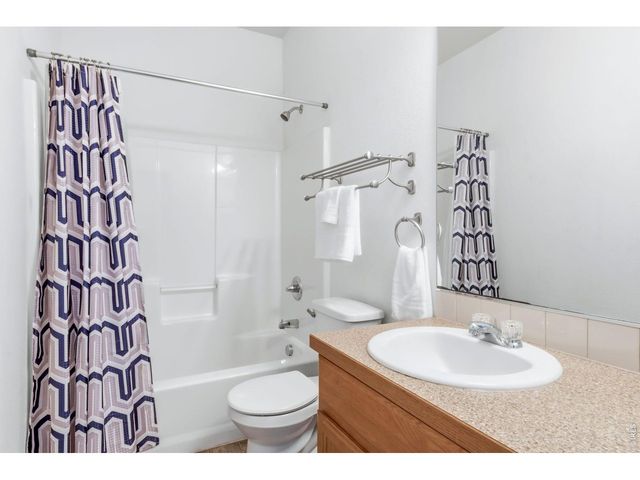 2202 Maple Hill Dr, Fort Collins, CO 80524