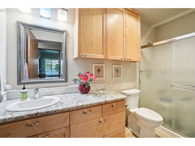 13775 Sw SCHOLLS FERRY Rd 208, Beaverton, OR 97008