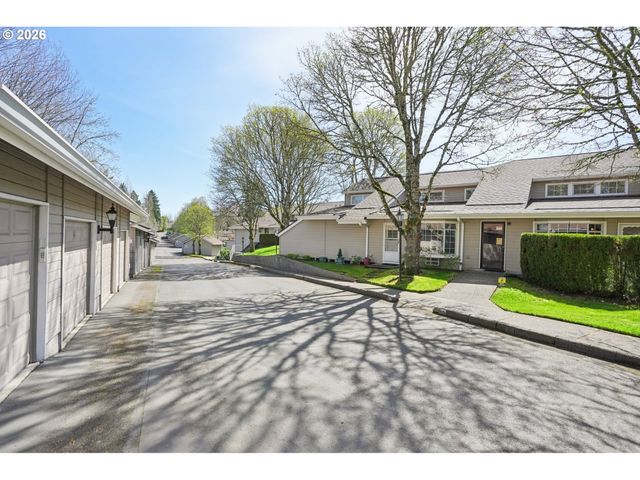 13775 Sw SCHOLLS FERRY Rd 208, Beaverton, OR 97008