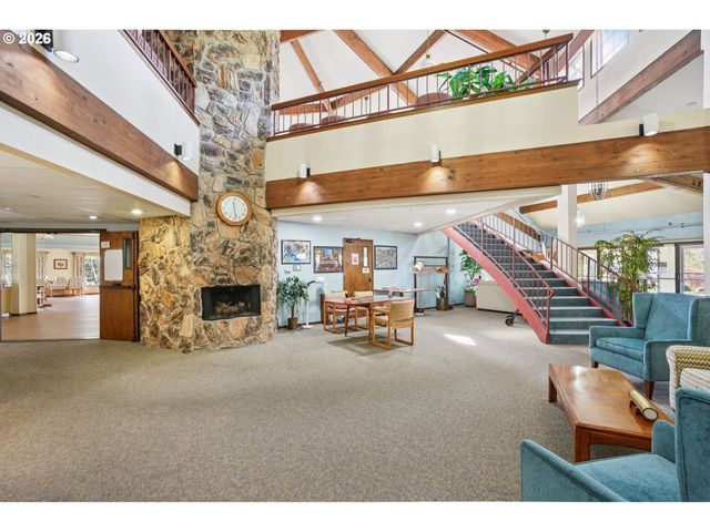 13775 Sw SCHOLLS FERRY Rd 208, Beaverton, OR 97008