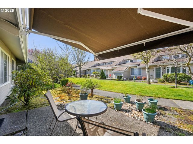 13775 Sw SCHOLLS FERRY Rd 208, Beaverton, OR 97008