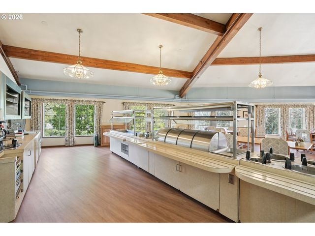 13775 Sw SCHOLLS FERRY Rd 208, Beaverton, OR 97008