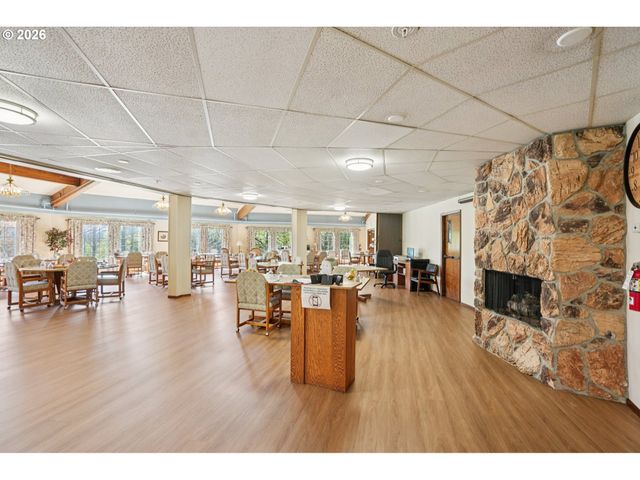 13775 Sw SCHOLLS FERRY Rd 208, Beaverton, OR 97008