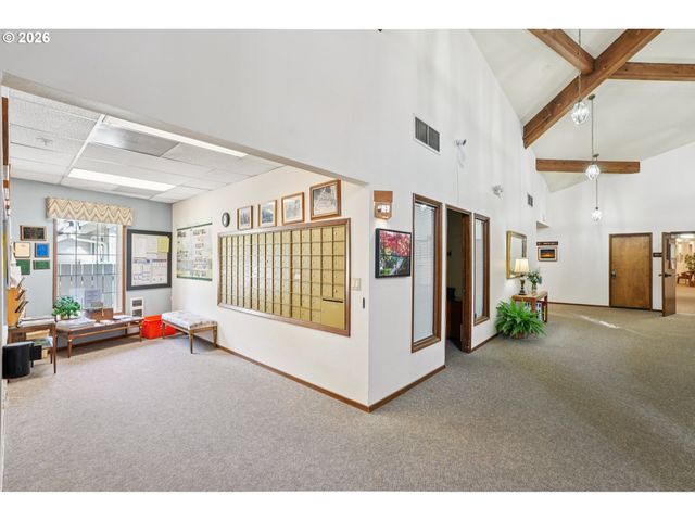 13775 Sw SCHOLLS FERRY Rd 208, Beaverton, OR 97008