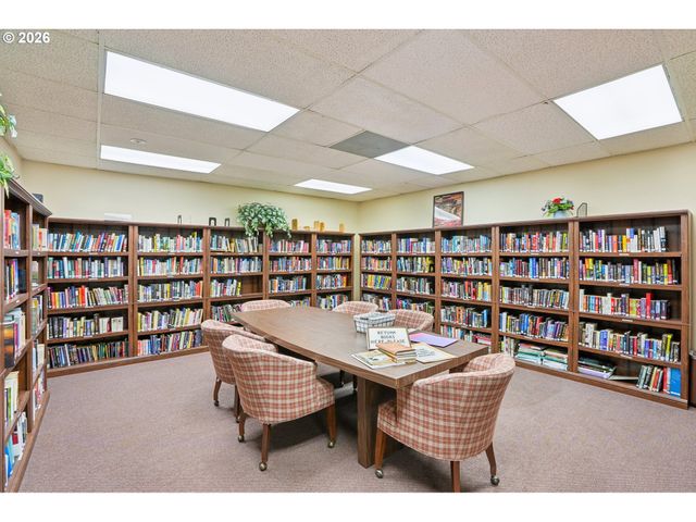 13775 Sw SCHOLLS FERRY Rd 208, Beaverton, OR 97008