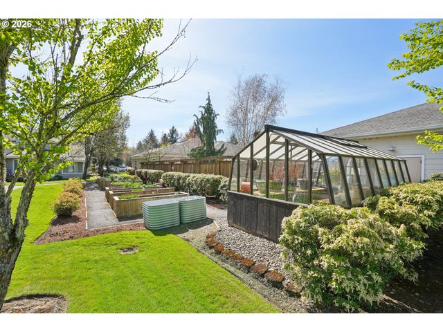 13775 Sw SCHOLLS FERRY Rd 208, Beaverton, OR 97008