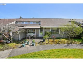 13775 Sw SCHOLLS FERRY Rd 208, Beaverton, OR 97008
