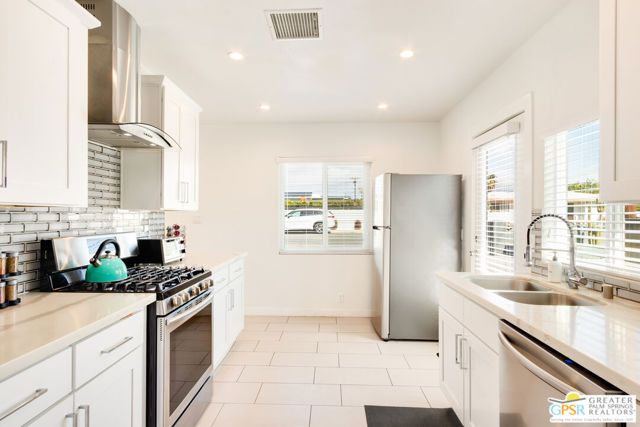 4373 E Camino Parocela, Palm Springs, CA 92264