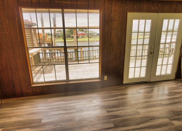 876 County Road 298, Sargent, TX 77414