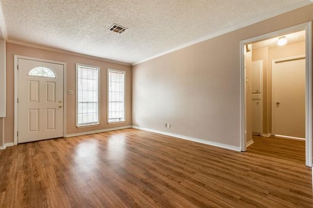 1220 E Brooks Street, Norman, OK 73071