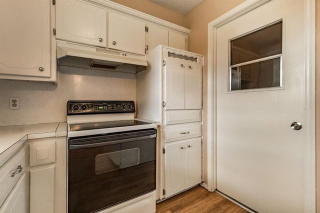 1220 E Brooks Street, Norman, OK 73071