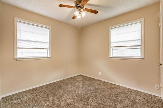 1220 E Brooks Street, Norman, OK 73071