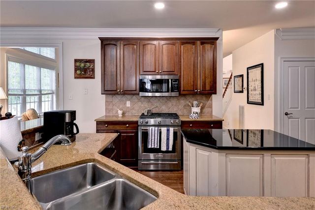 7 Elm ST, Poquoson, VA 23662