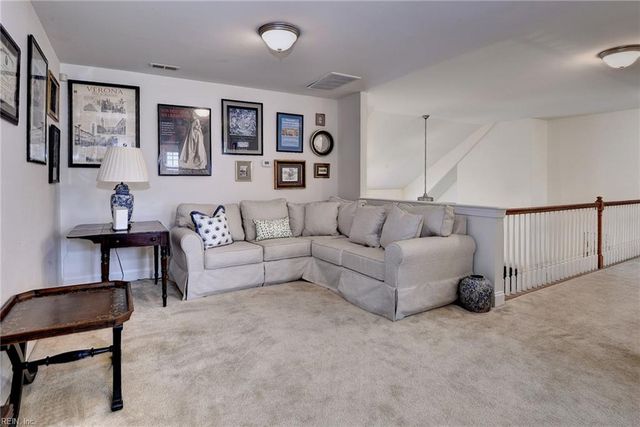 7 Elm ST, Poquoson, VA 23662