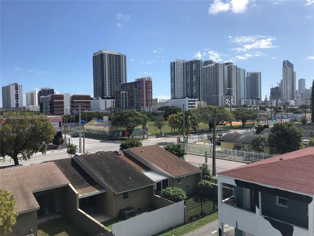 1815 NW 1st CT 7, Miami, FL 33136