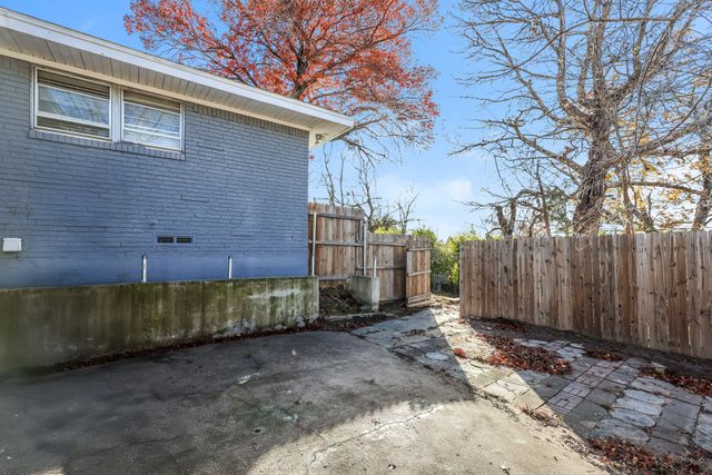 3419 Loganwood Drive, Dallas, TX 75227