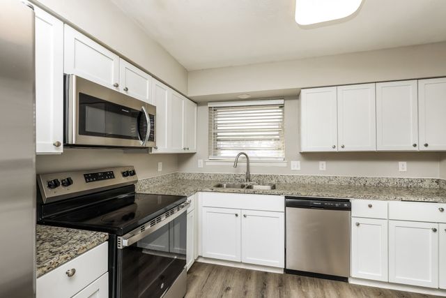 3419 Loganwood Drive, Dallas, TX 75227