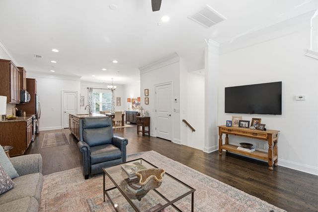 656 Coleman Boulevard 304, Mount Pleasant, SC 29464