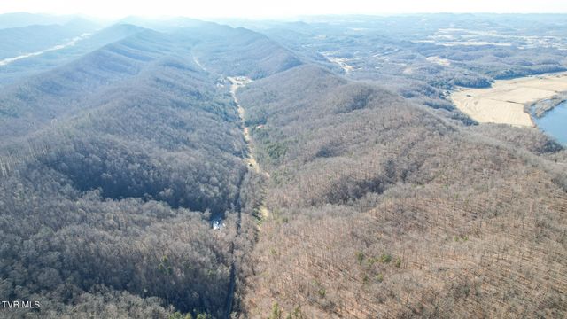 752 War Valley Road, Rogersville, TN 37857