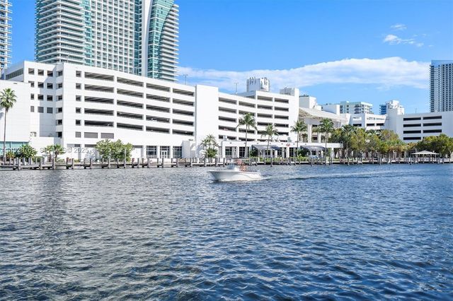 600 Parkview Dr 611, Hallandale Beach, FL 33009