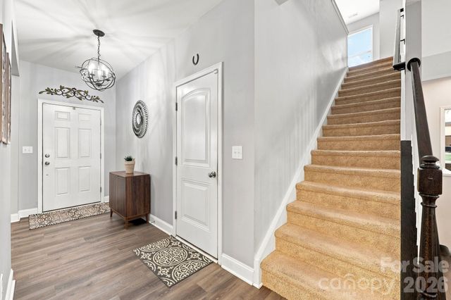 7211 Barefoot Forest Drive, Charlotte, NC 28269
