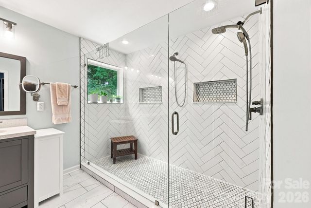 7211 Barefoot Forest Drive, Charlotte, NC 28269