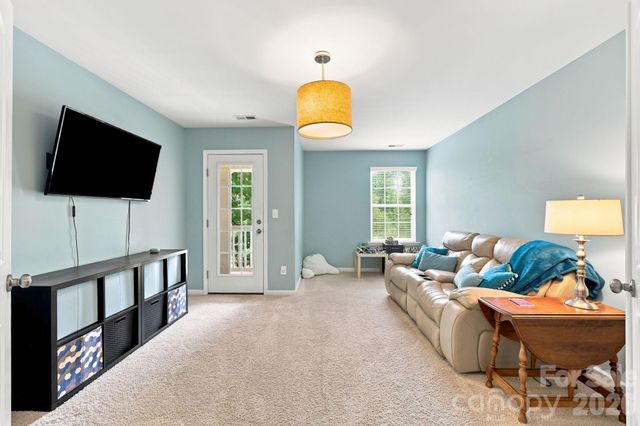 7211 Barefoot Forest Drive, Charlotte, NC 28269