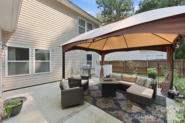 7211 Barefoot Forest Drive, Charlotte, NC 28269