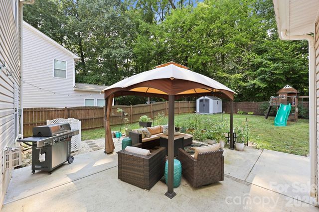 7211 Barefoot Forest Drive, Charlotte, NC 28269