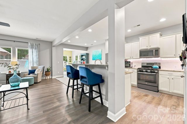 7211 Barefoot Forest Drive, Charlotte, NC 28269