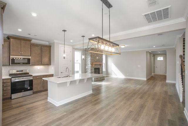 4012 Rosa Dr, Nolensville, TN 37135