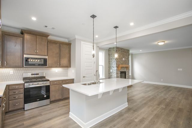 4012 Rosa Dr, Nolensville, TN 37135