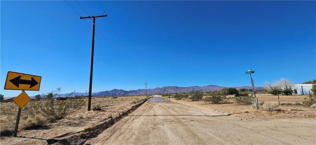 800 Mandrill St., Newberry Springs, CA 92365