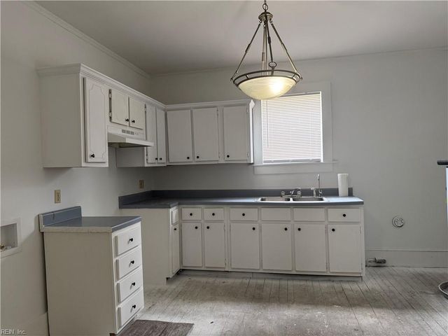 206 Saint James AVE, Suffolk, VA 23434