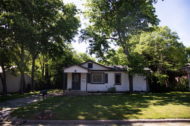 8429 Hanon Drive, White Settlement, TX 76108