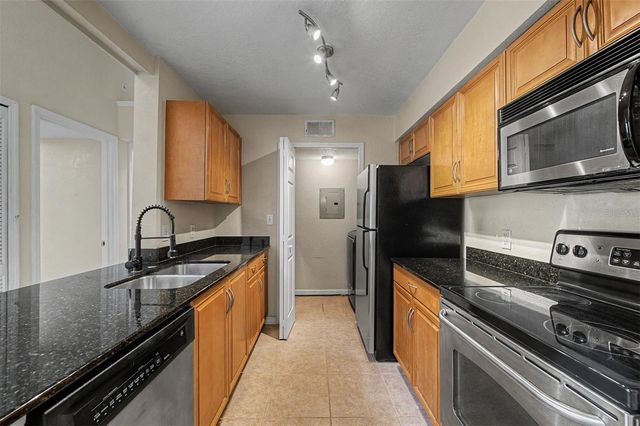 3270 HAVILAND COURT 301, Palm Harbor, FL 34684