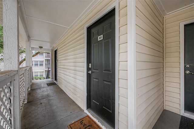 3270 HAVILAND COURT 301, Palm Harbor, FL 34684