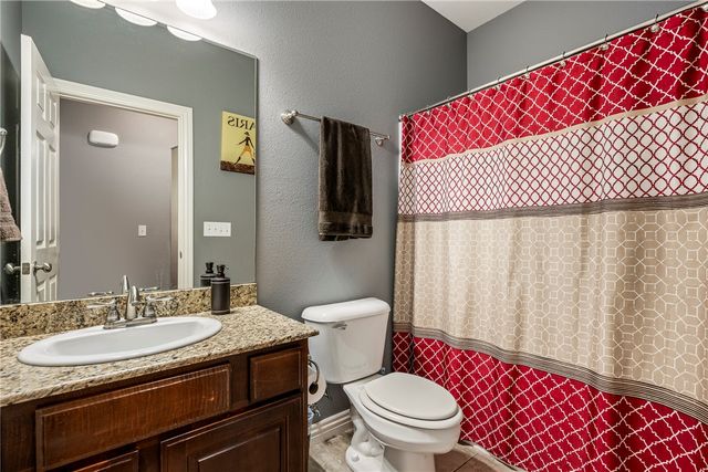 915 King Arthur Drive, Springdale, AR 72762