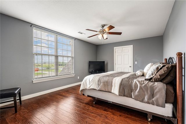 915 King Arthur Drive, Springdale, AR 72762