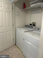 6330 Bayberry Ct Apt 813, Elkridge, MD 21075