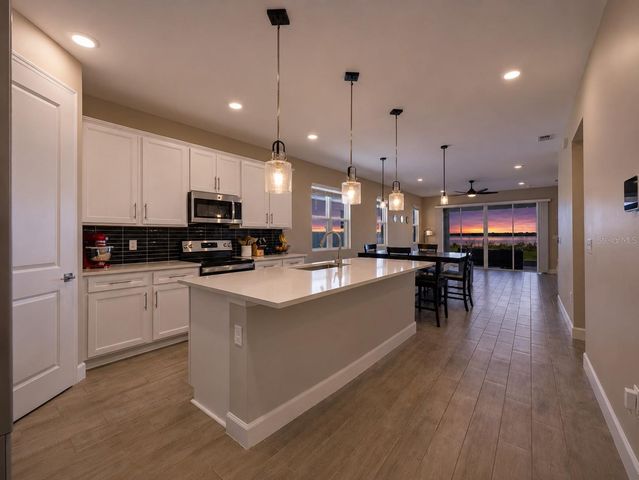 984 GRIFFON AVENUE, Lake Alfred, FL 33850