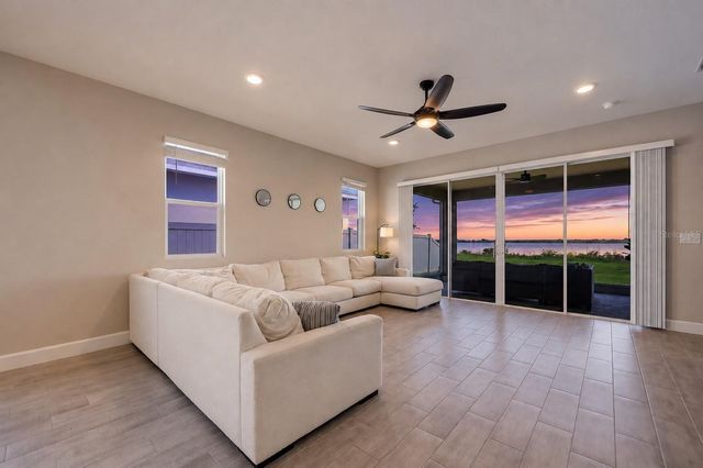 984 GRIFFON AVENUE, Lake Alfred, FL 33850