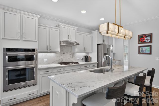 5064 Stonehill Lane, Matthews, NC 28104