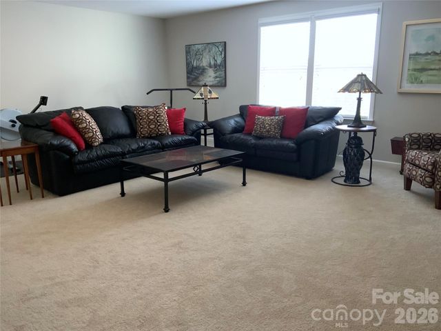 5064 Stonehill Lane, Matthews, NC 28104